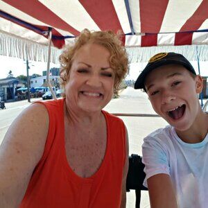 Meet your Posher, Deborah